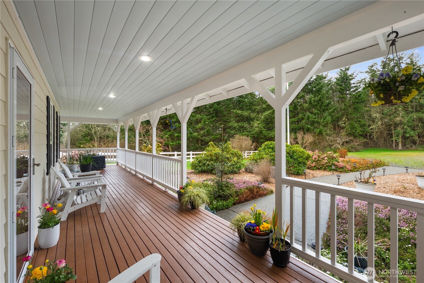 1870 W Cloud Way , Oak Harbor, WA 98277