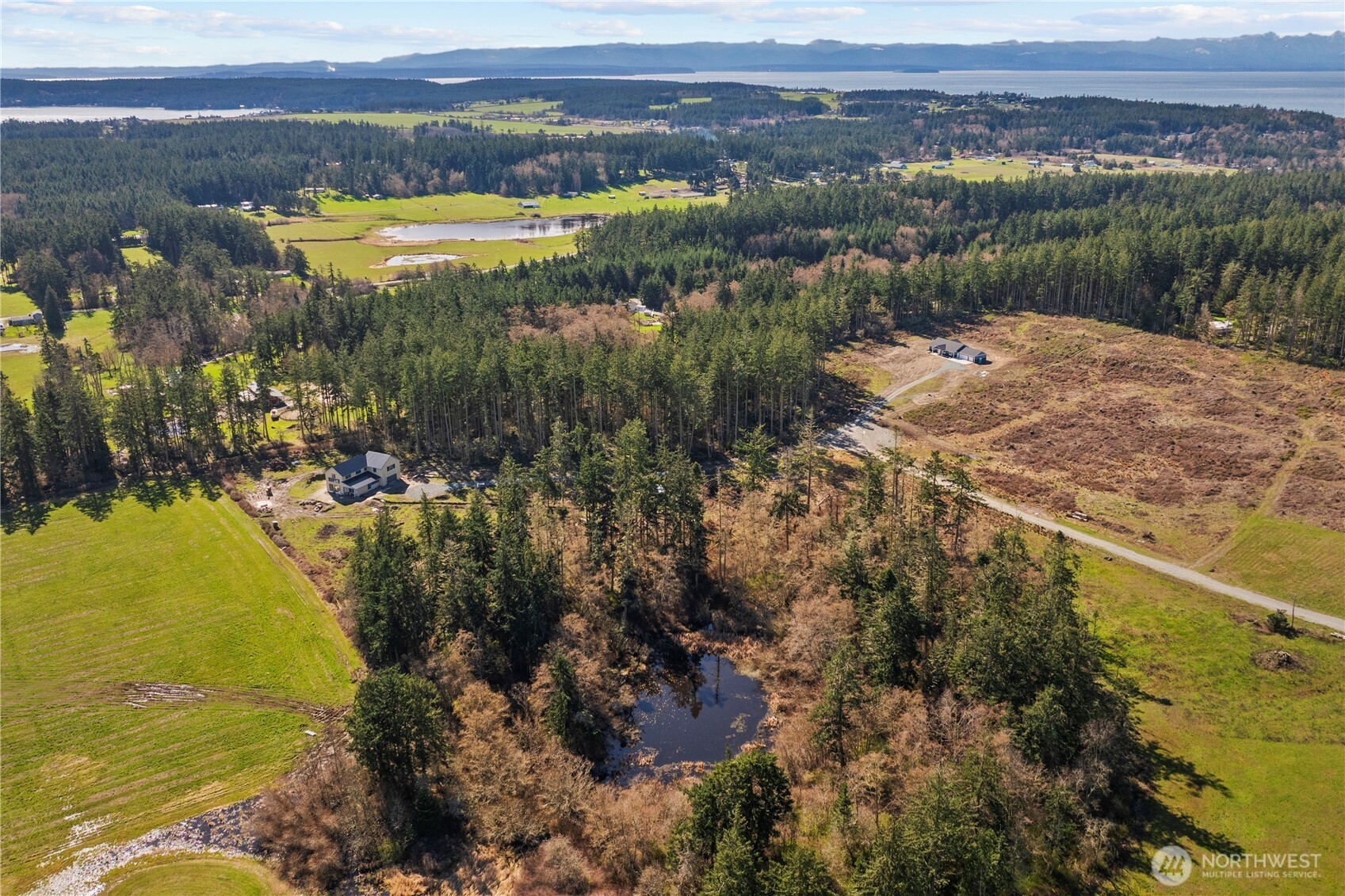 1870 W Cloud Way , Oak Harbor, WA 98277