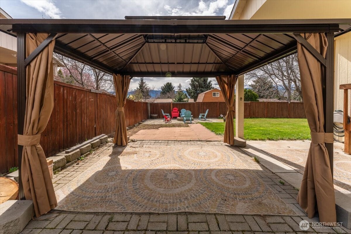 772 Melbourne Court , East Wenatchee, WA 98802