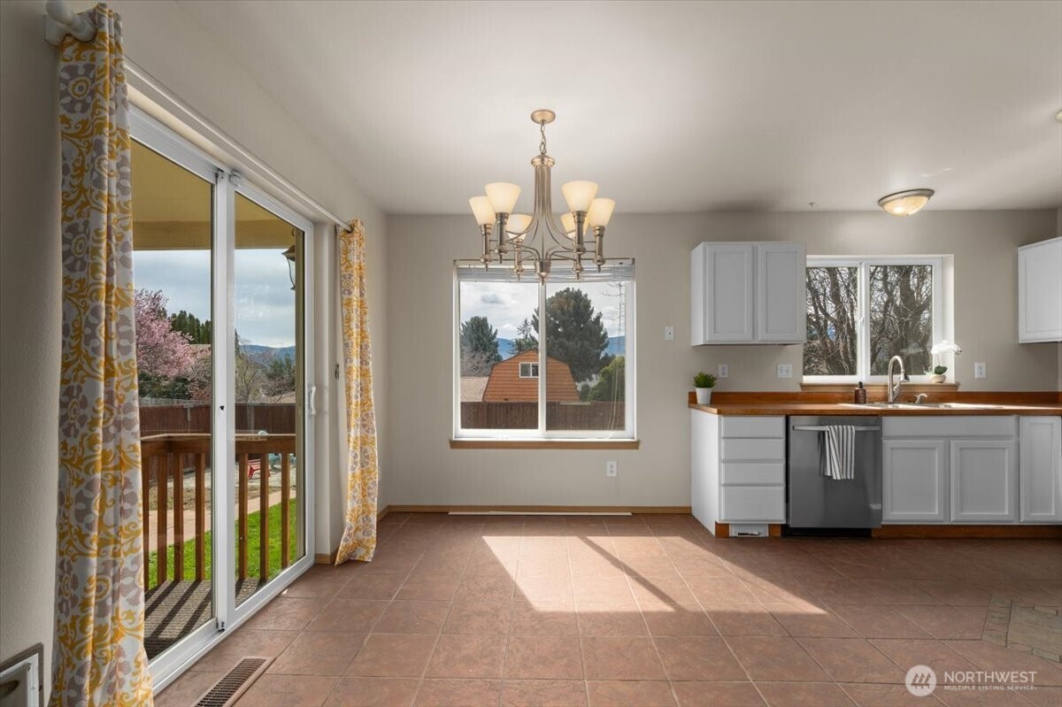 772 Melbourne Court , East Wenatchee, WA 98802