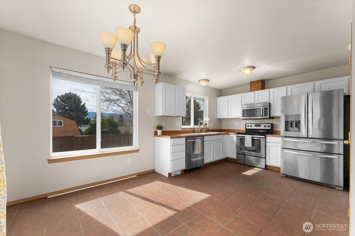 772 Melbourne Court , East Wenatchee, WA 98802