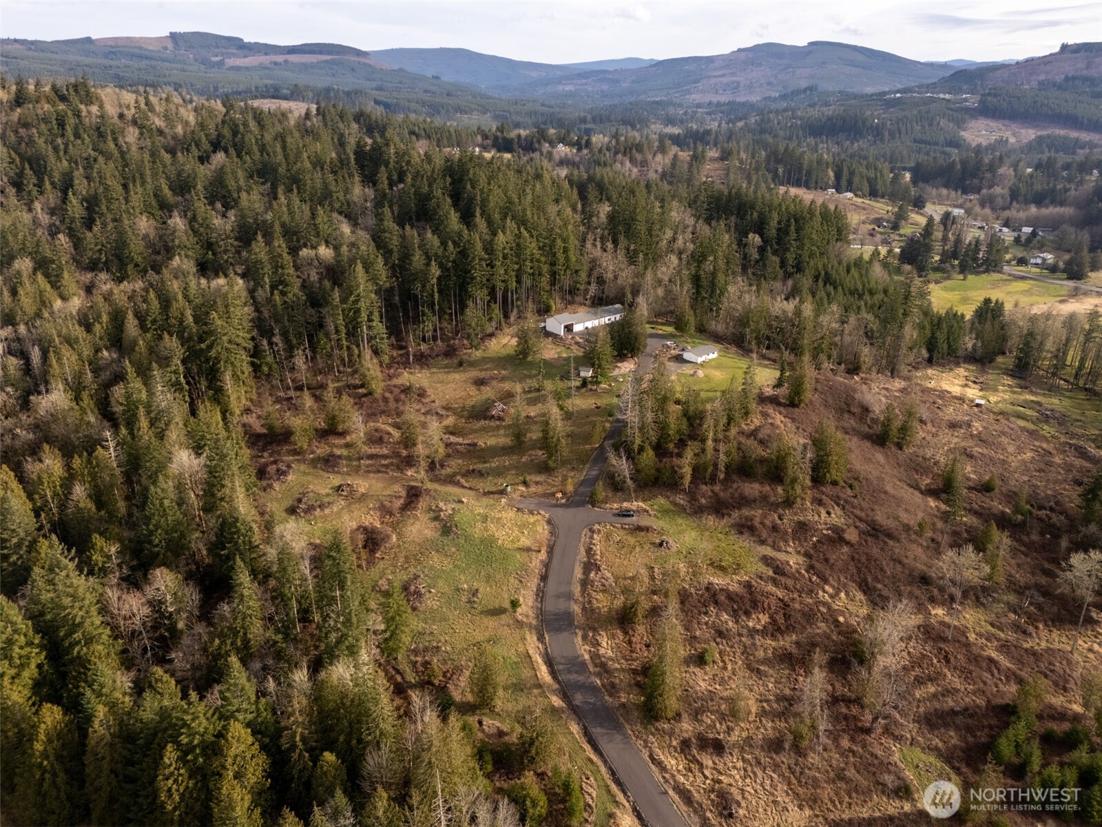 426 Rose Garden Lane , Kelso, WA 98626