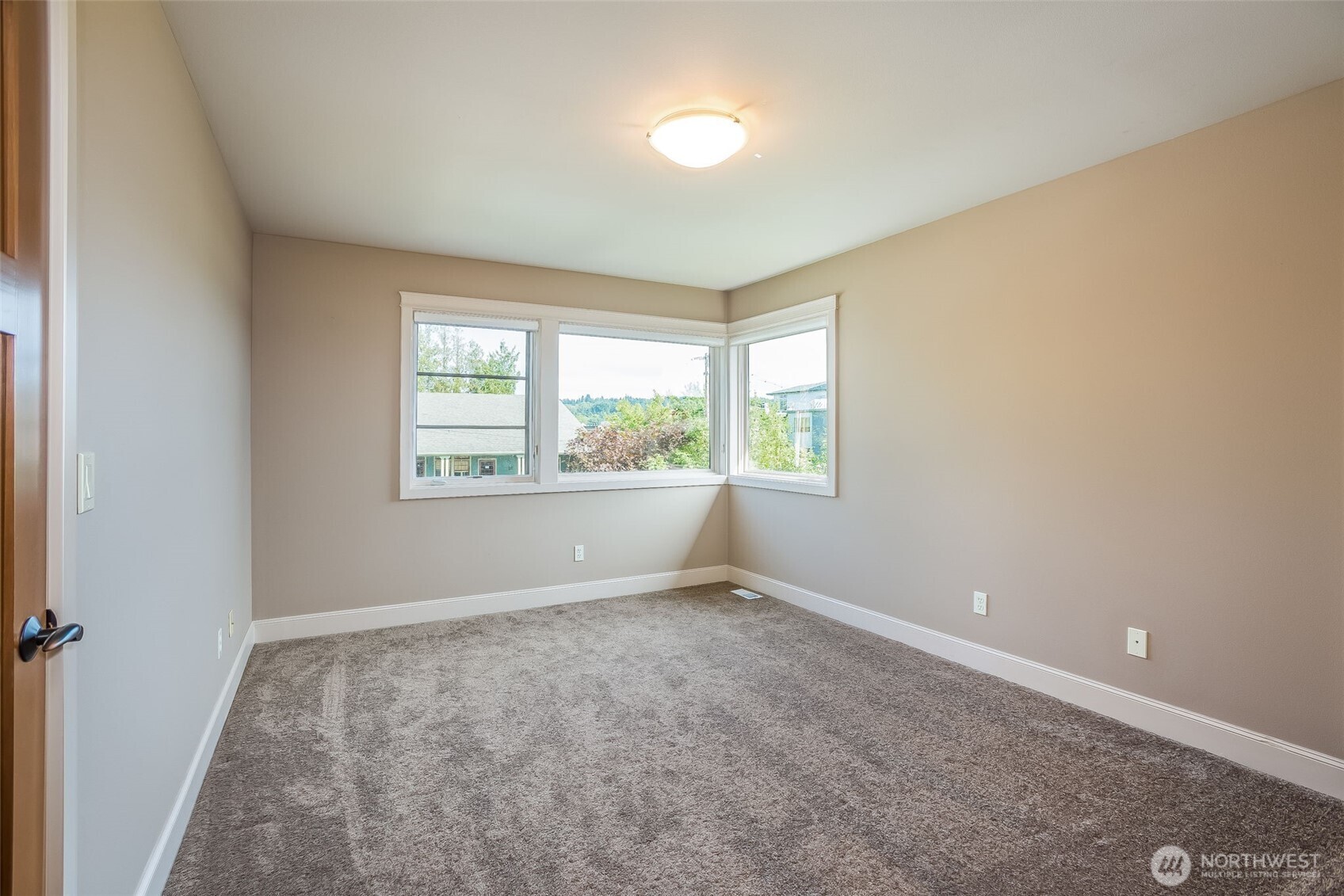 317 1st Street , Kirkland, WA 98033