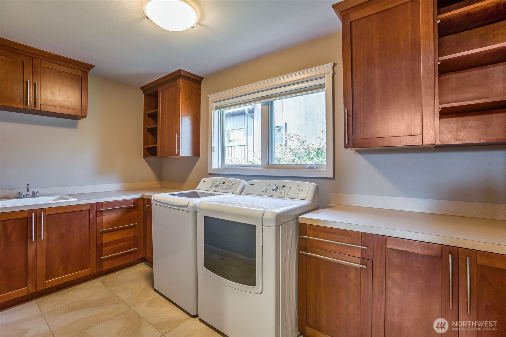 317 1st Street , Kirkland, WA 98033