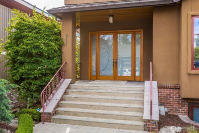 317 1st Street , Kirkland, WA 98033 - Photo 3