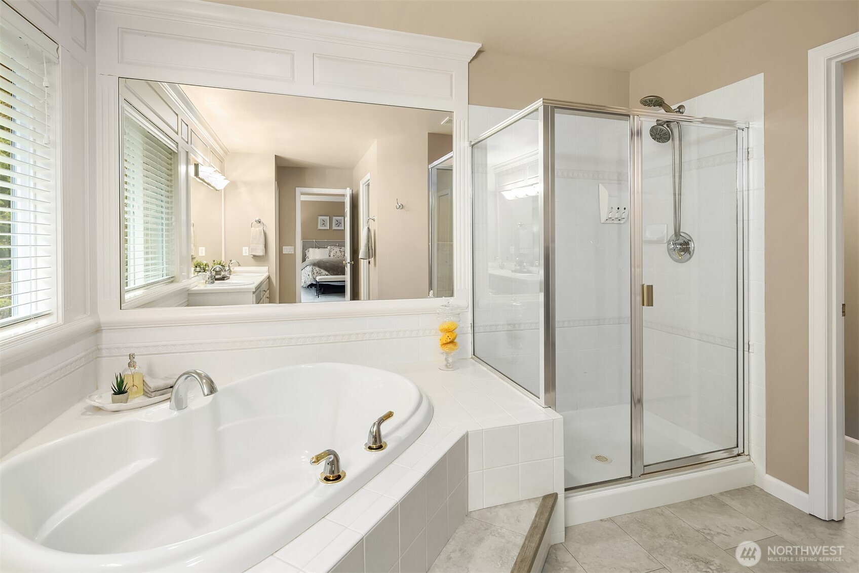 2433 201st Street SE, Bothell, WA 98012
