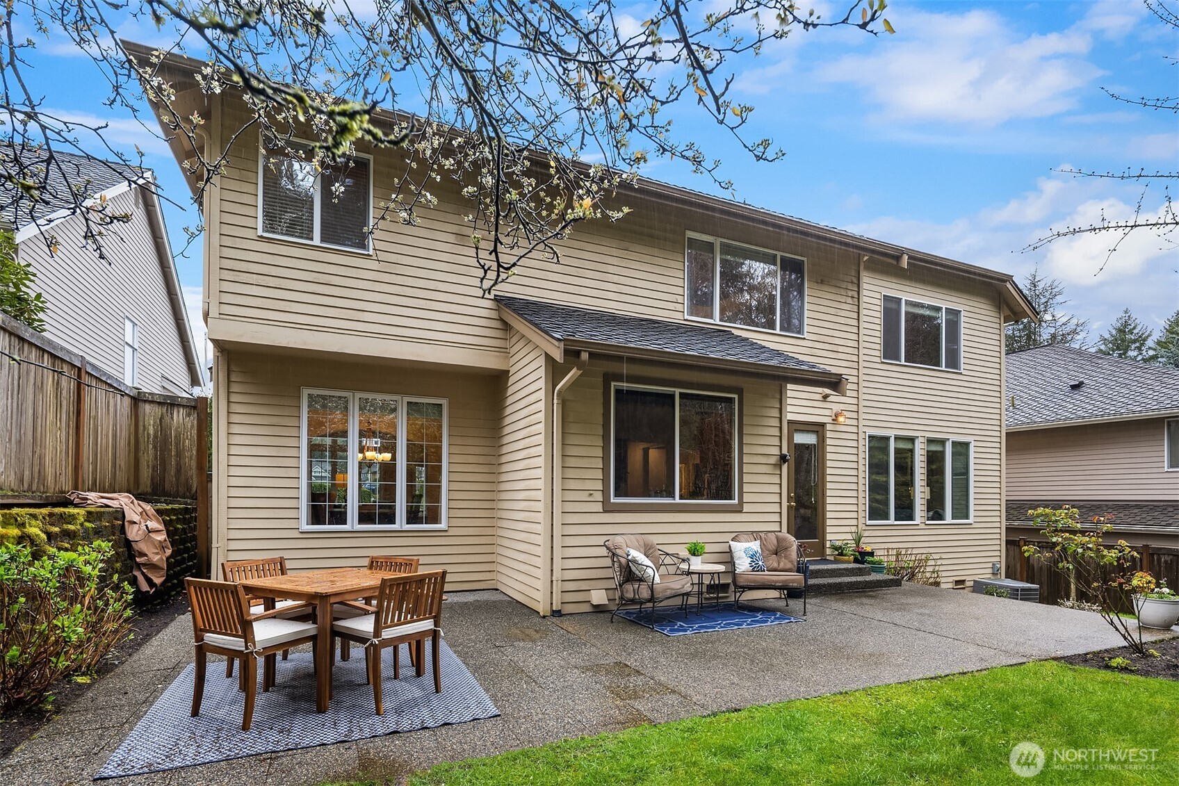 2433 201st Street SE, Bothell, WA 98012