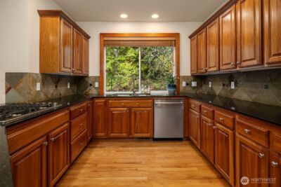 2433 201st Street SE, Bothell, WA 98012 - Photo 9