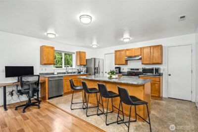 19736 99 Street Ct E, Bonney Lake, WA 98391 - Photo 6