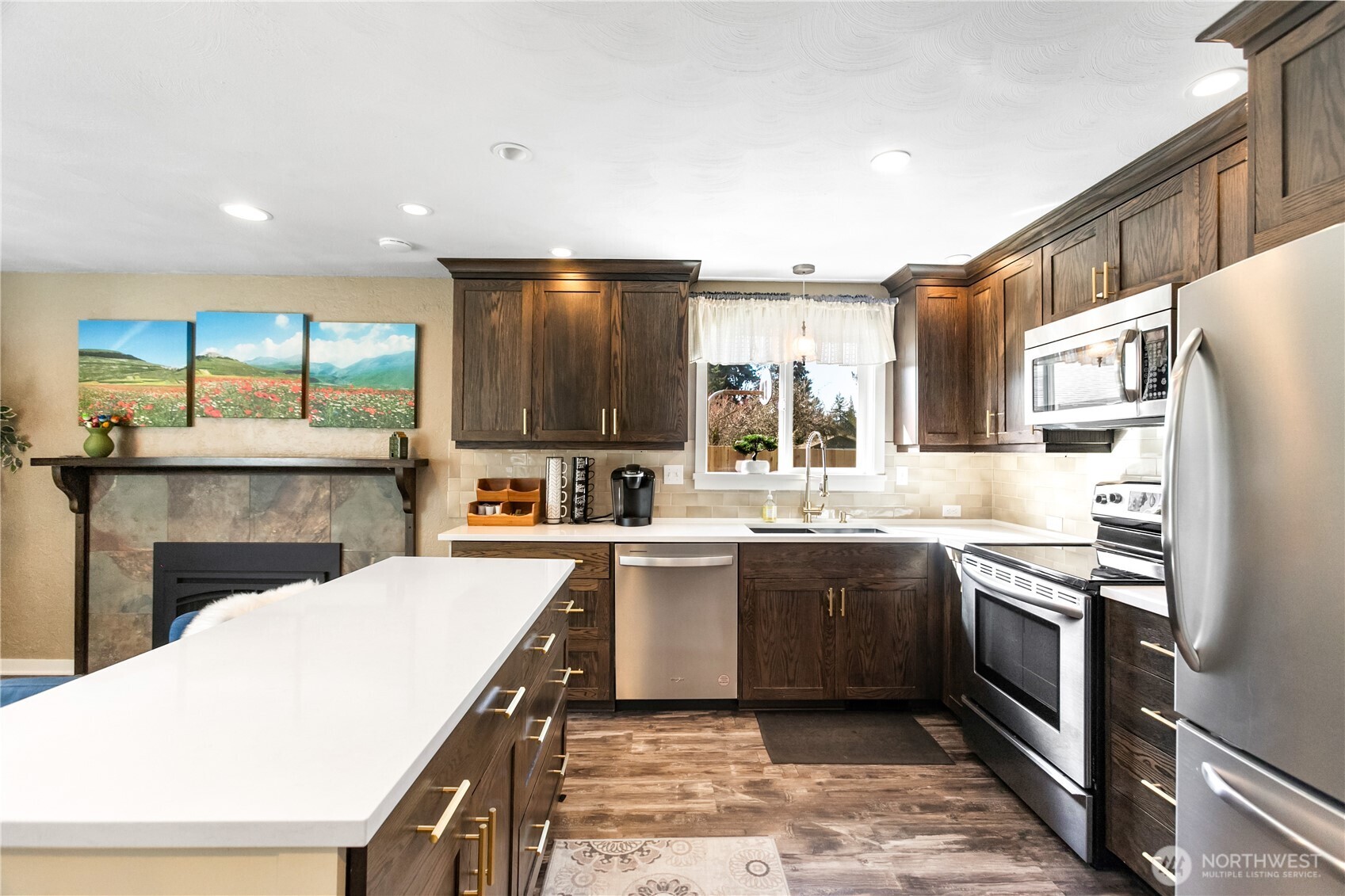 4226 Sunset Drive W, University Place, WA 98466