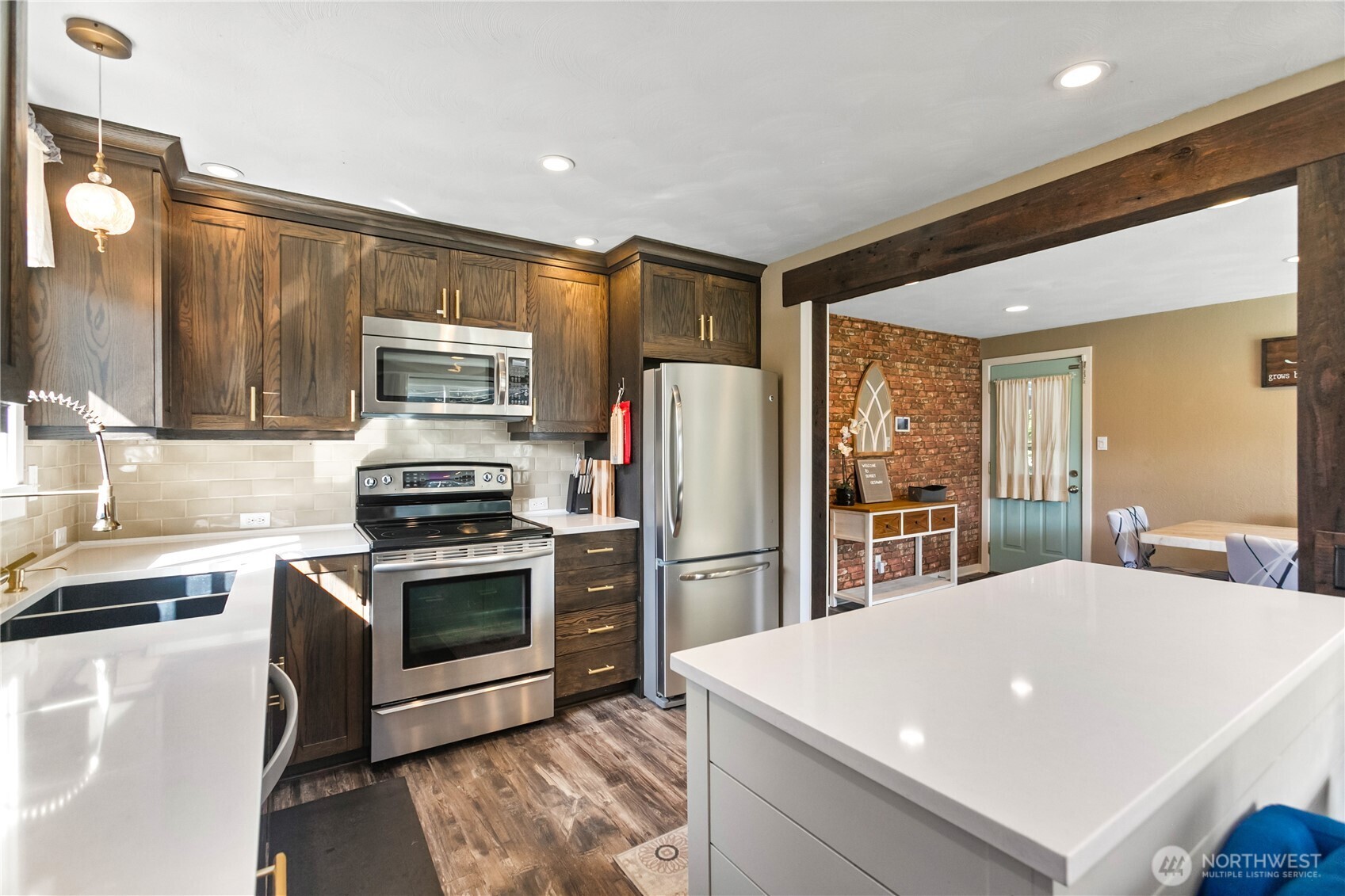 4226 Sunset Drive W, University Place, WA 98466