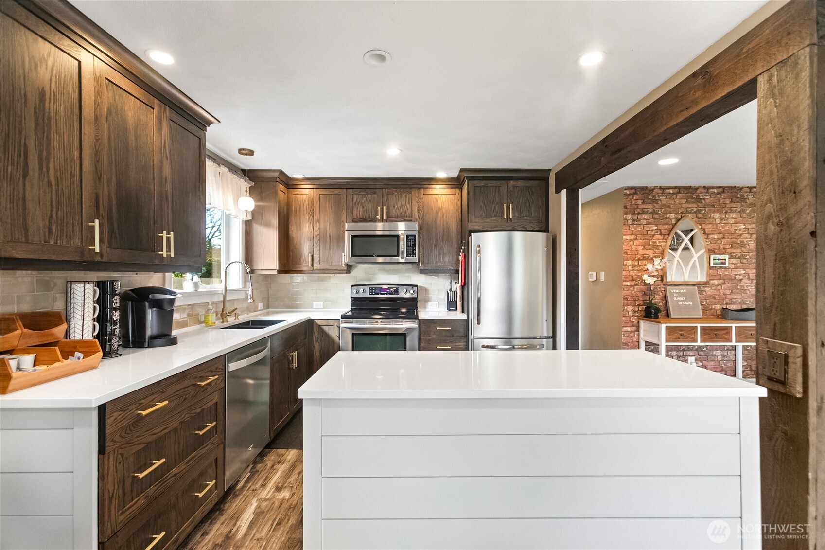 4226 Sunset Drive W, University Place, WA 98466