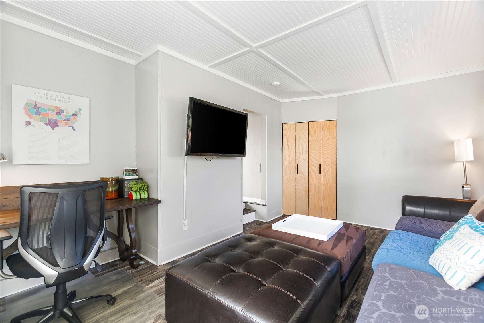 4226 Sunset Drive W, University Place, WA 98466