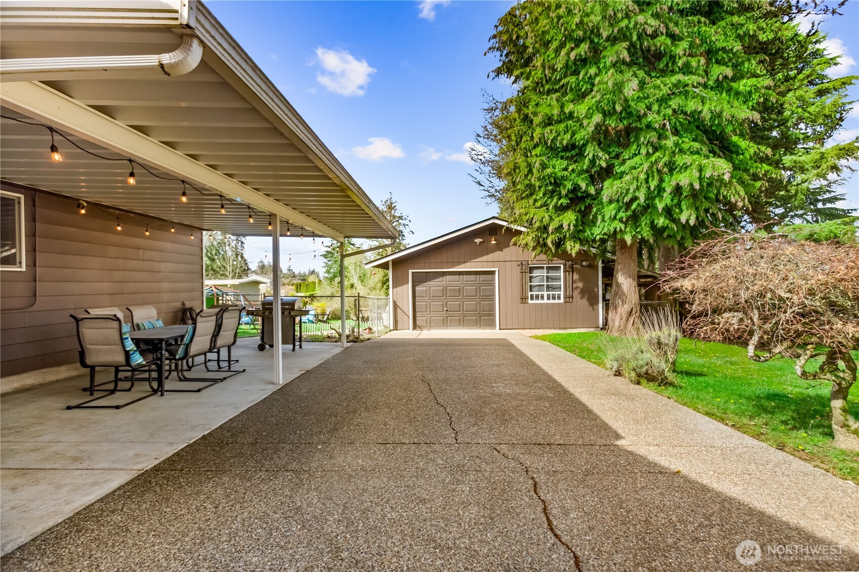 4226 Sunset Drive W, University Place, WA 98466