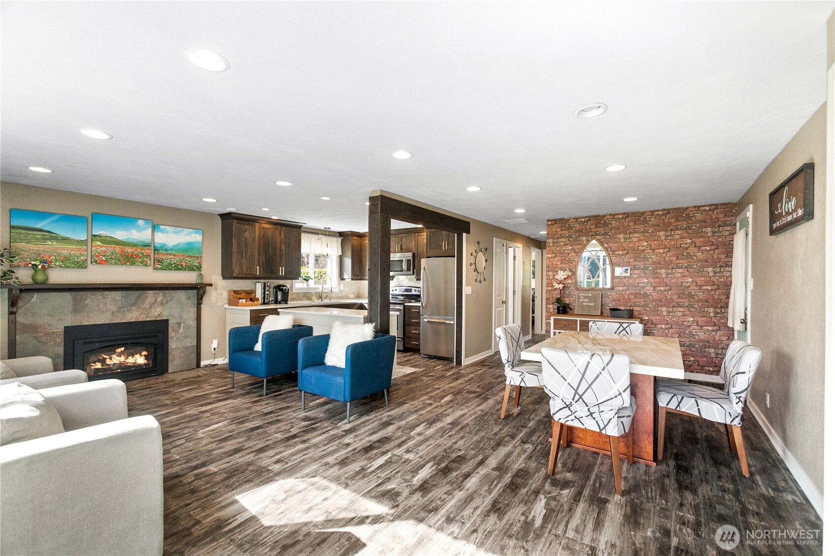 4226 Sunset Drive W, University Place, WA 98466