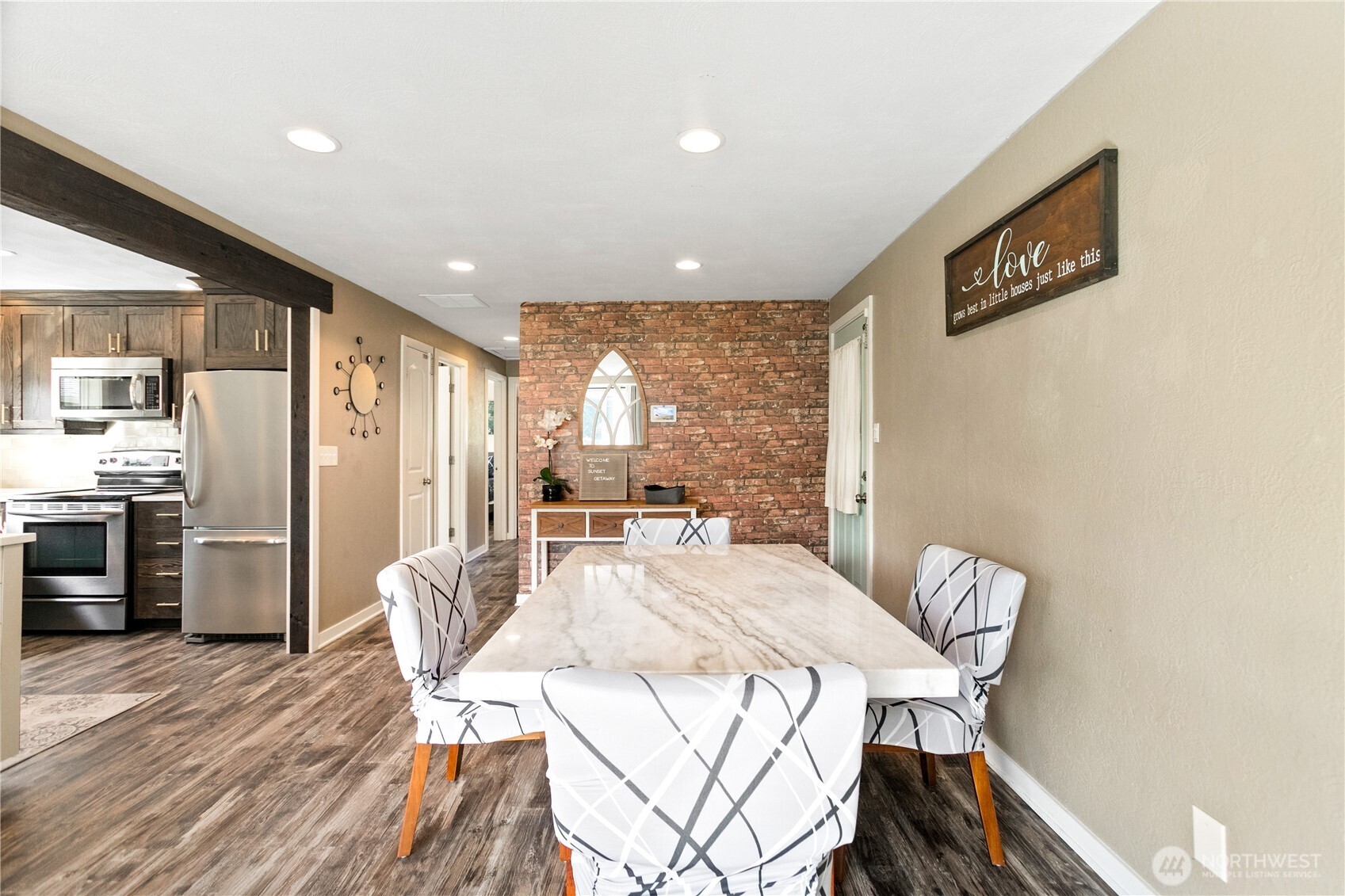 4226 Sunset Drive W, University Place, WA 98466