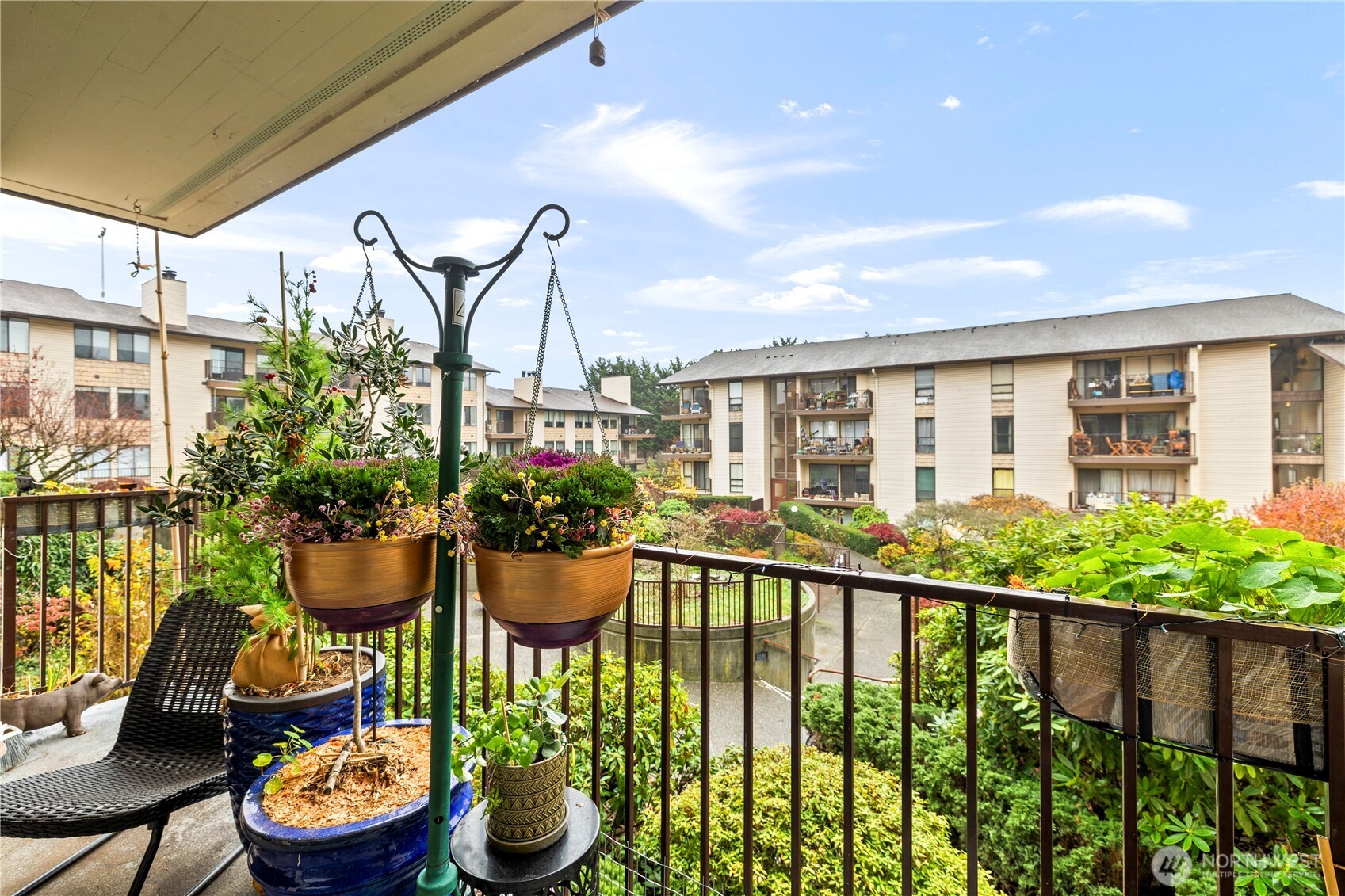 13229 Linden Avenue N #B306, Seattle, WA 98133