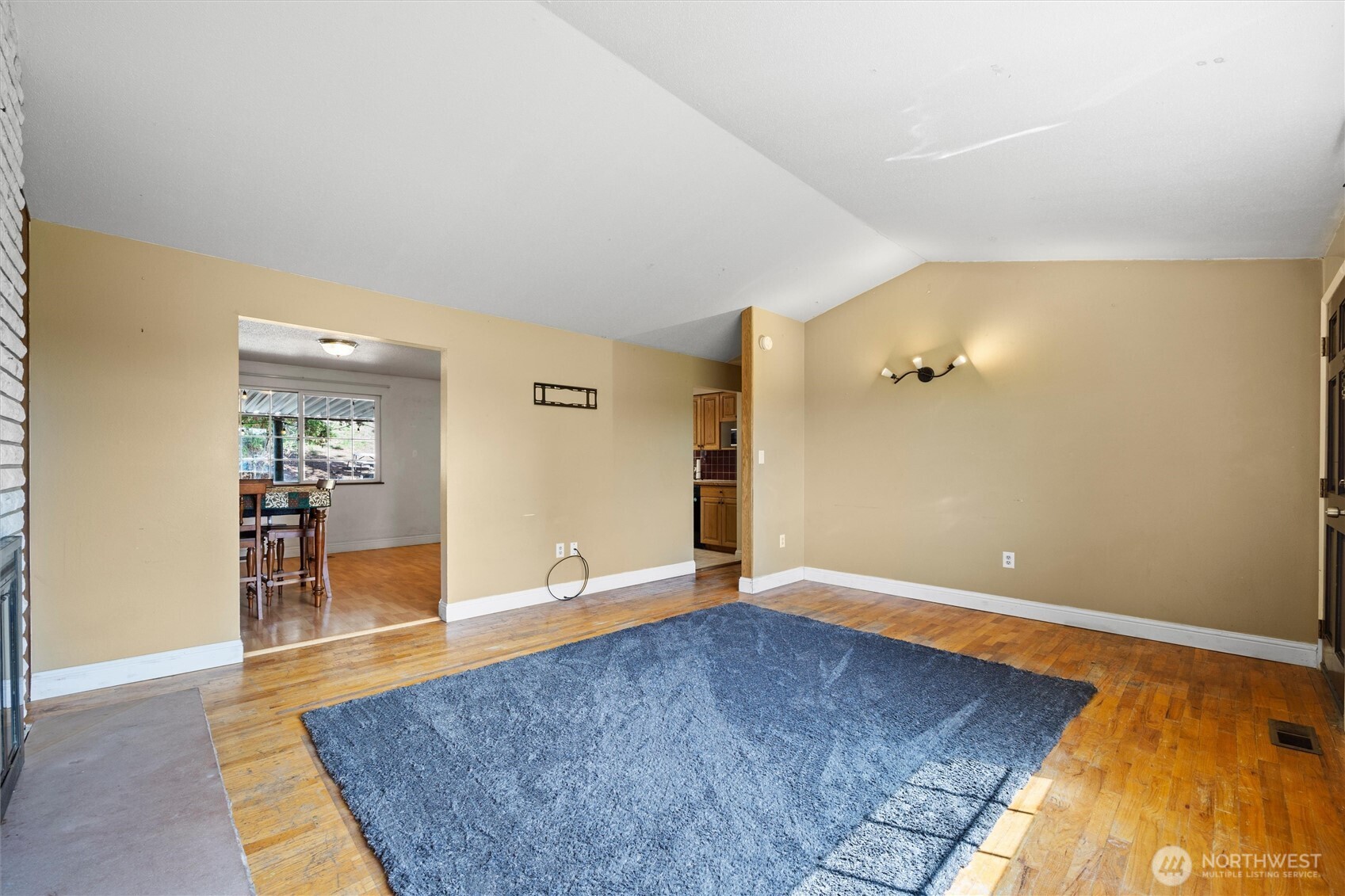 705 N 12th Street , Selah, WA 98942