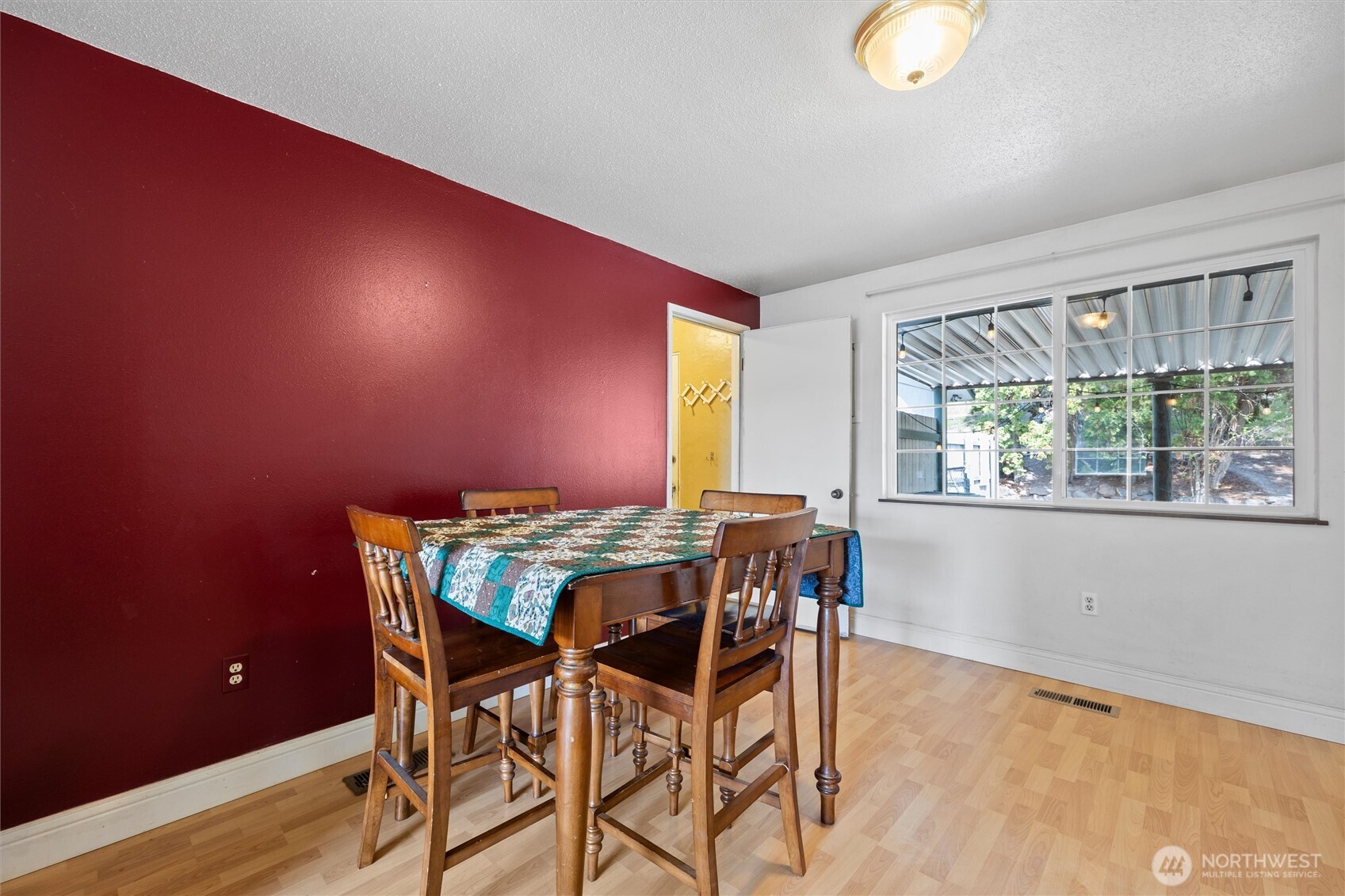 705 N 12th Street , Selah, WA 98942