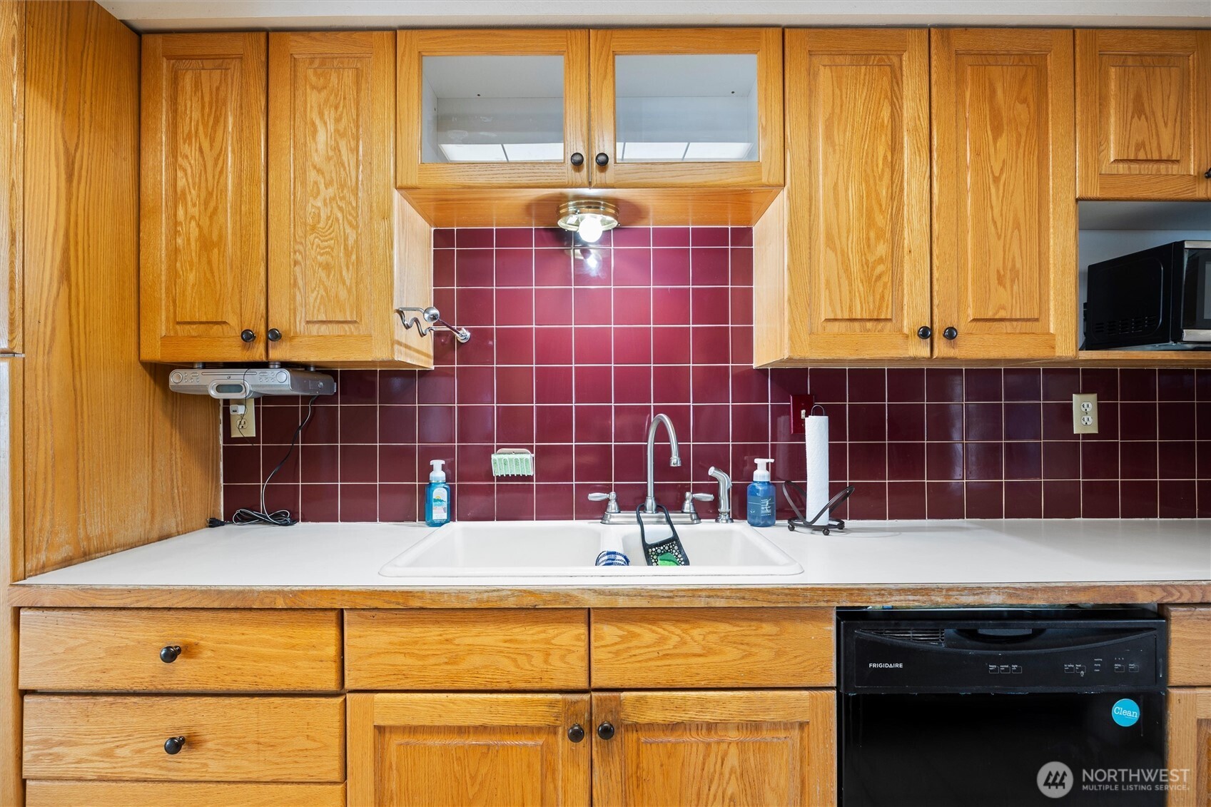 705 N 12th Street , Selah, WA 98942