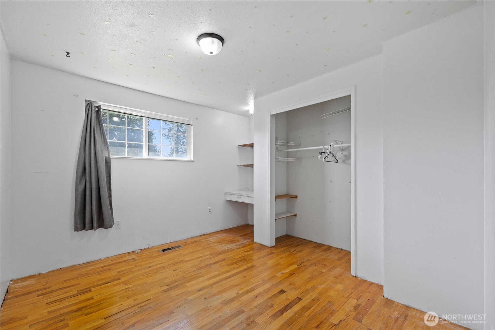 705 N 12th Street , Selah, WA 98942