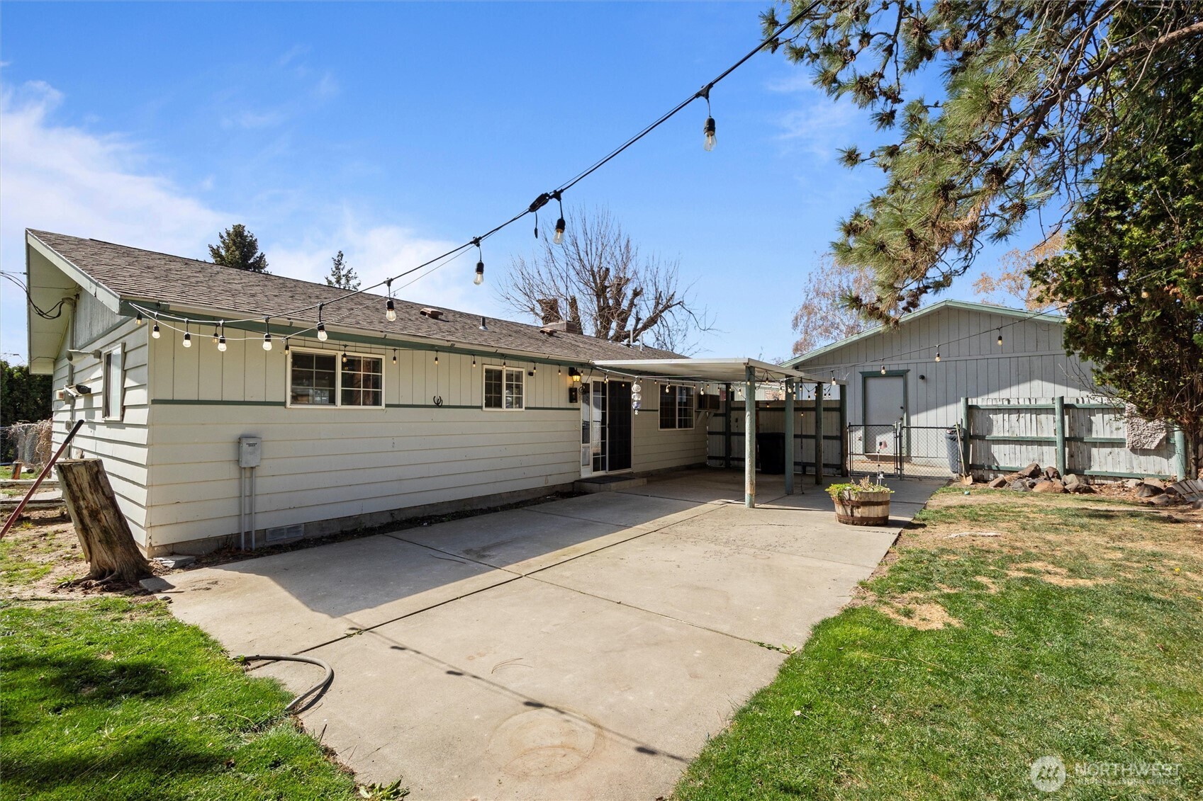 705 N 12th Street , Selah, WA 98942