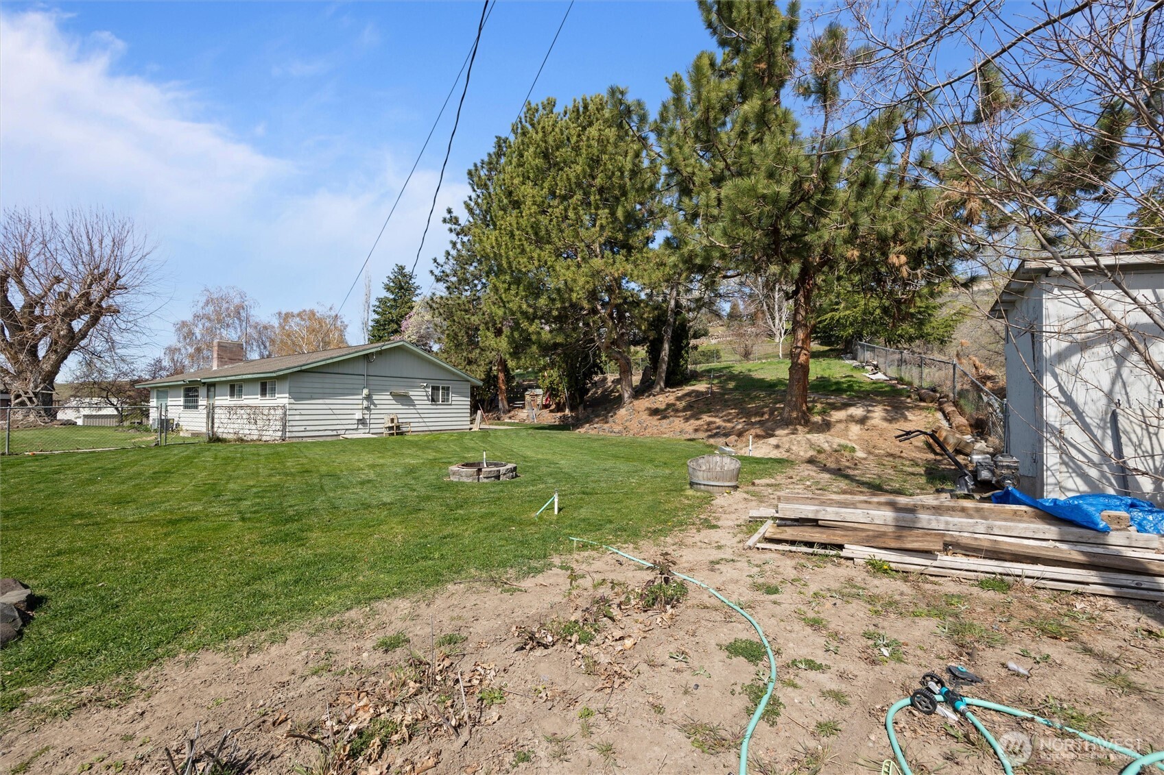 705 N 12th Street , Selah, WA 98942
