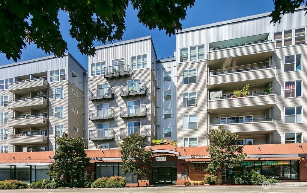 303 23rd Avenue S #304, Seattle, WA 98144-2378