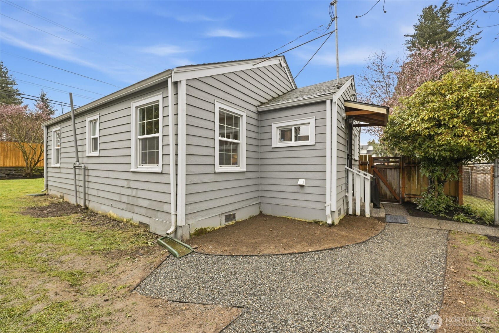 317 SW 124th Street , Seattle, WA 98146