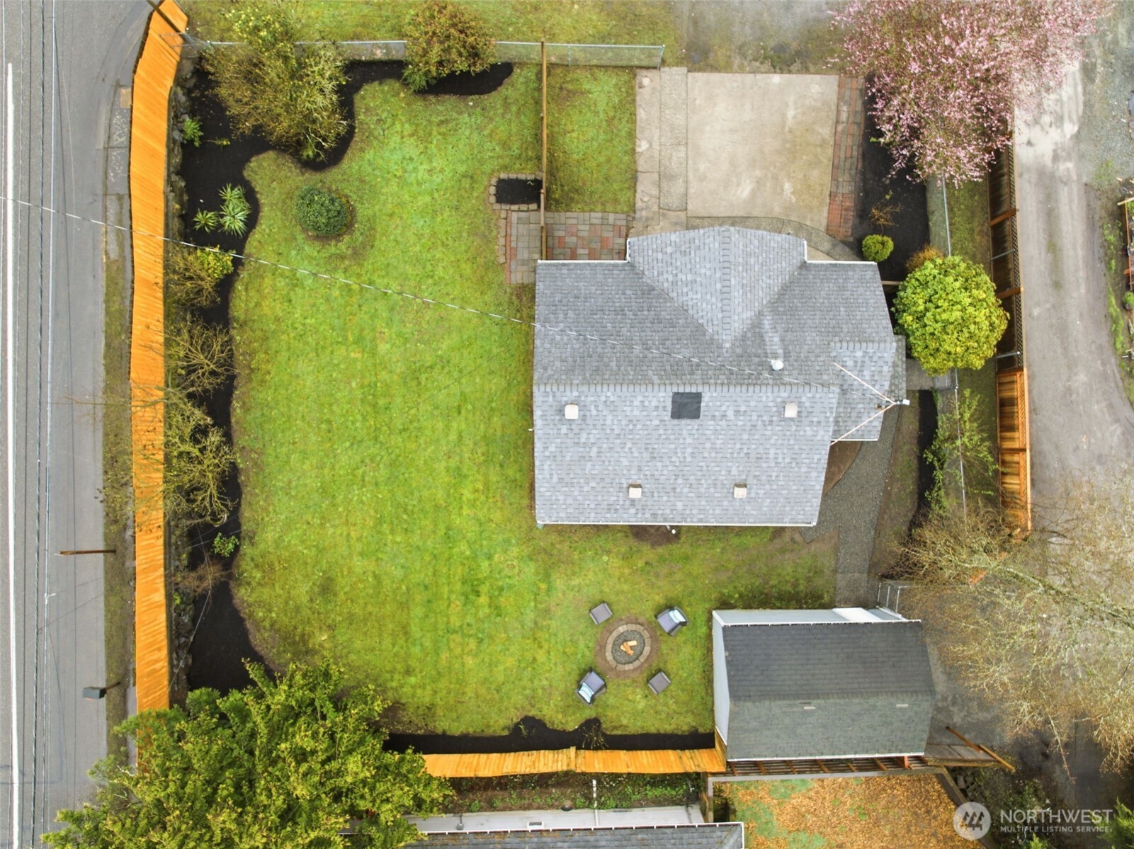 317 SW 124th Street , Seattle, WA 98146