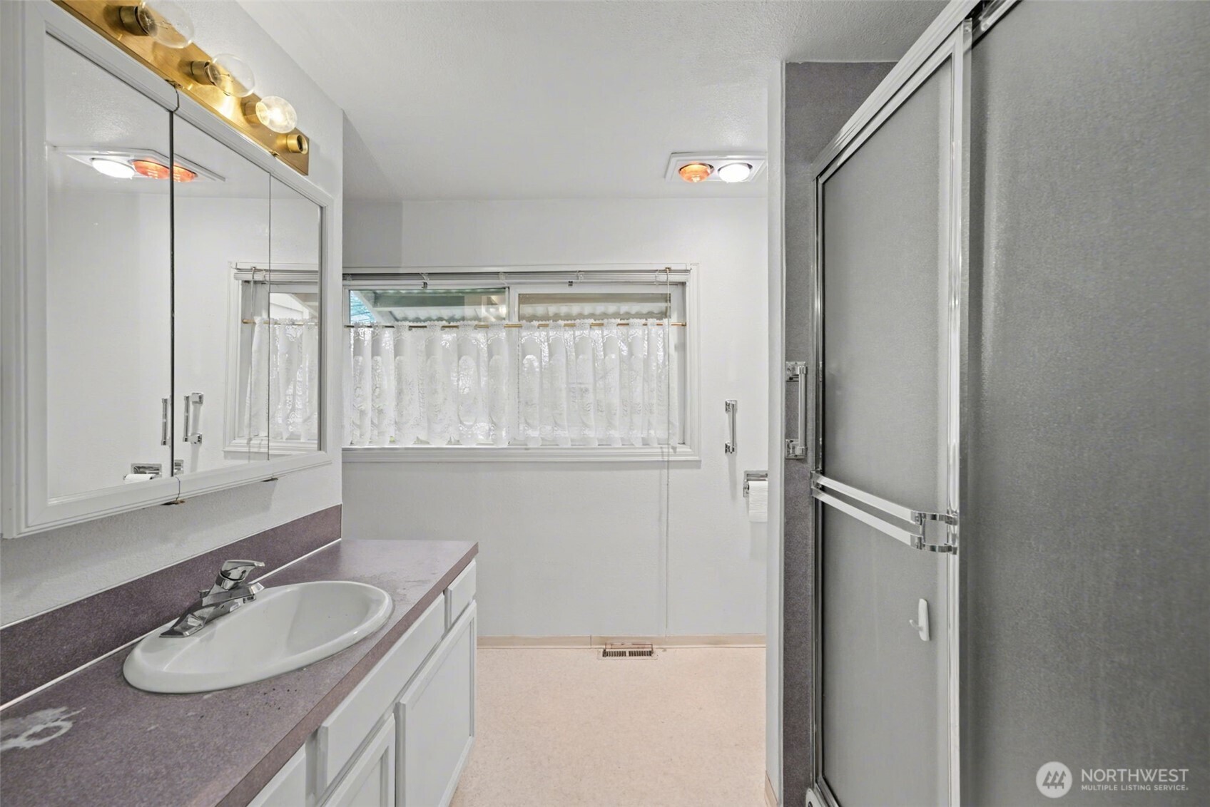 6109 Pacific Avenue , Tacoma, WA 98408