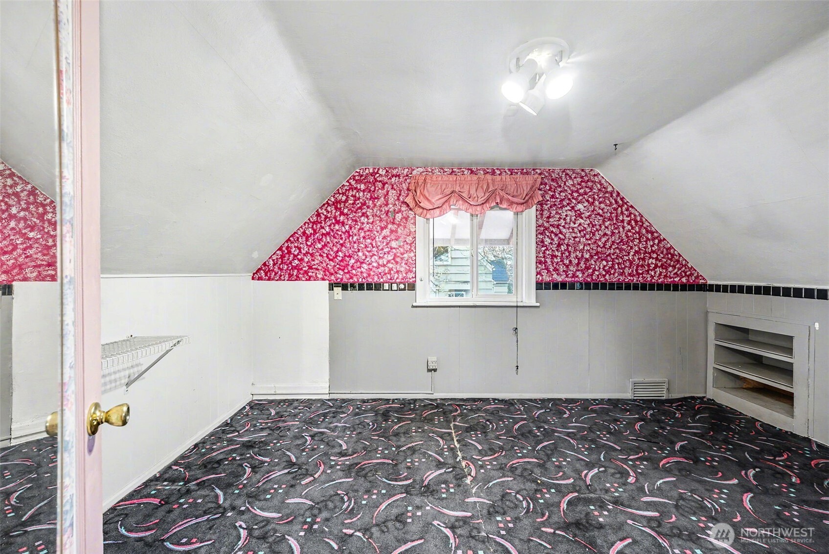 6109 Pacific Avenue , Tacoma, WA 98408