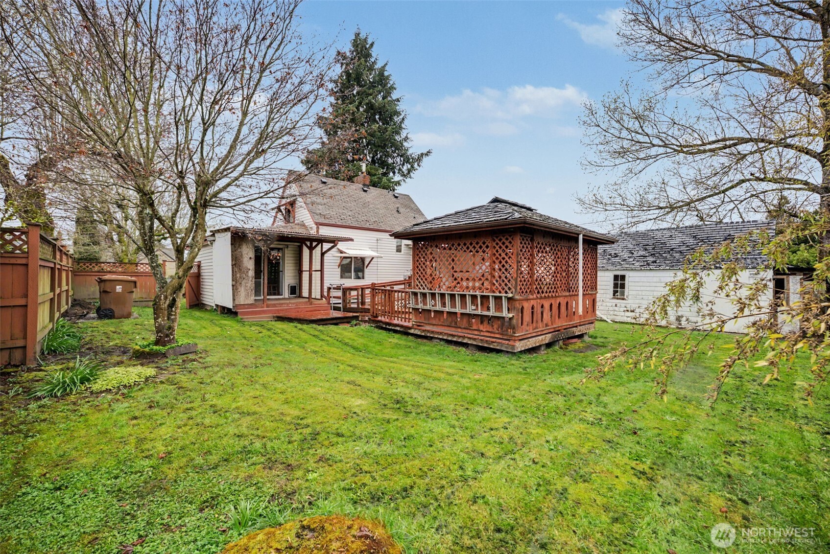 6109 Pacific Avenue , Tacoma, WA 98408