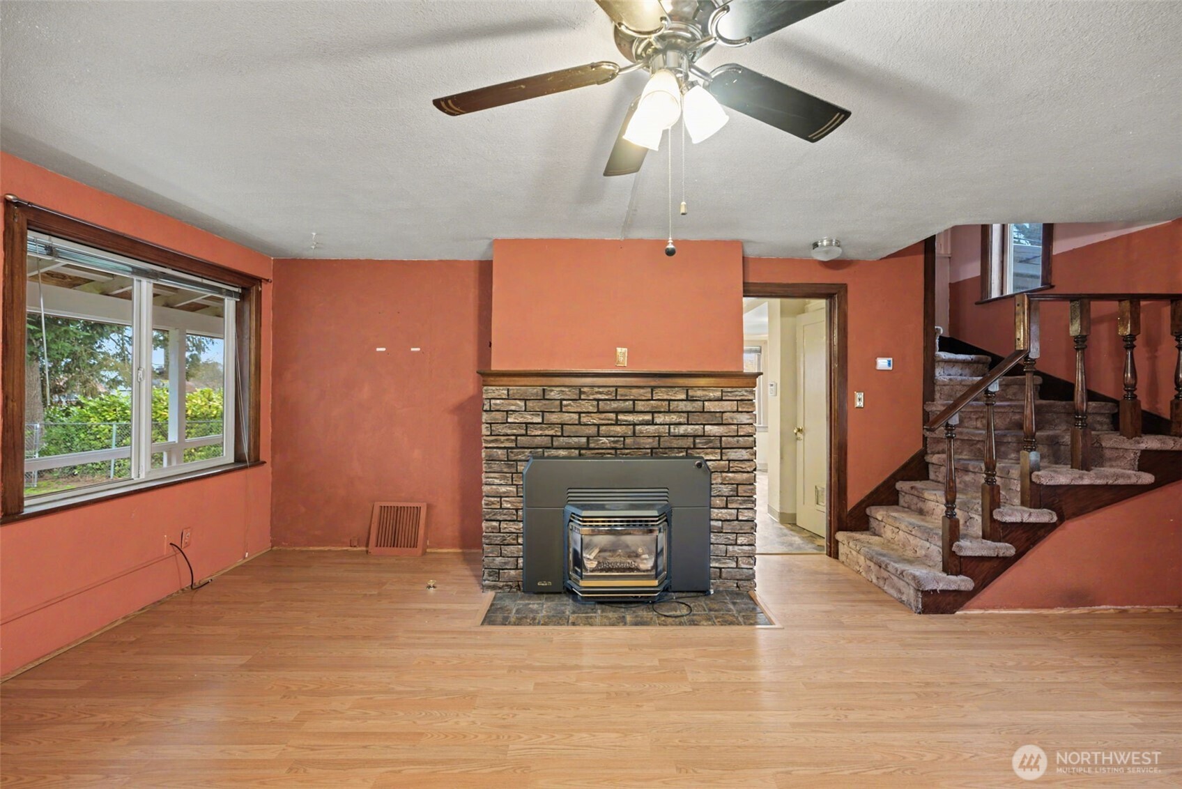 6109 Pacific Avenue , Tacoma, WA 98408