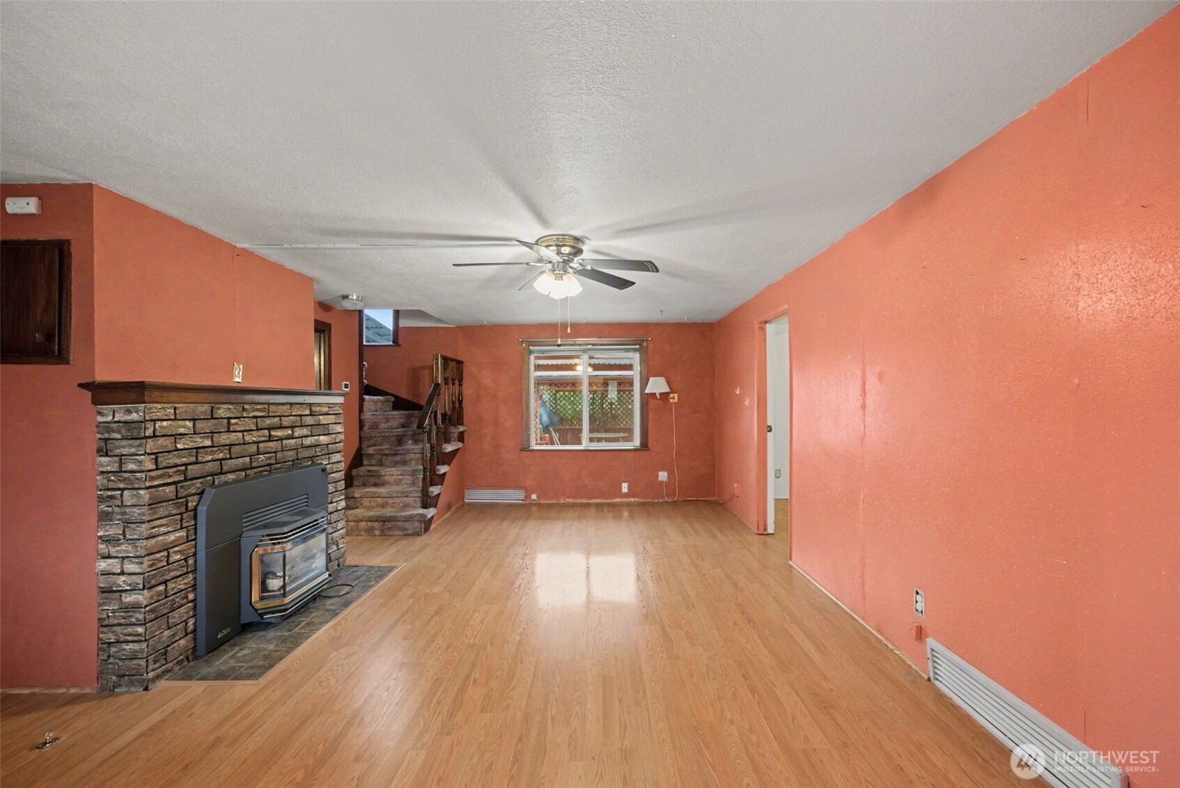 6109 Pacific Avenue , Tacoma, WA 98408