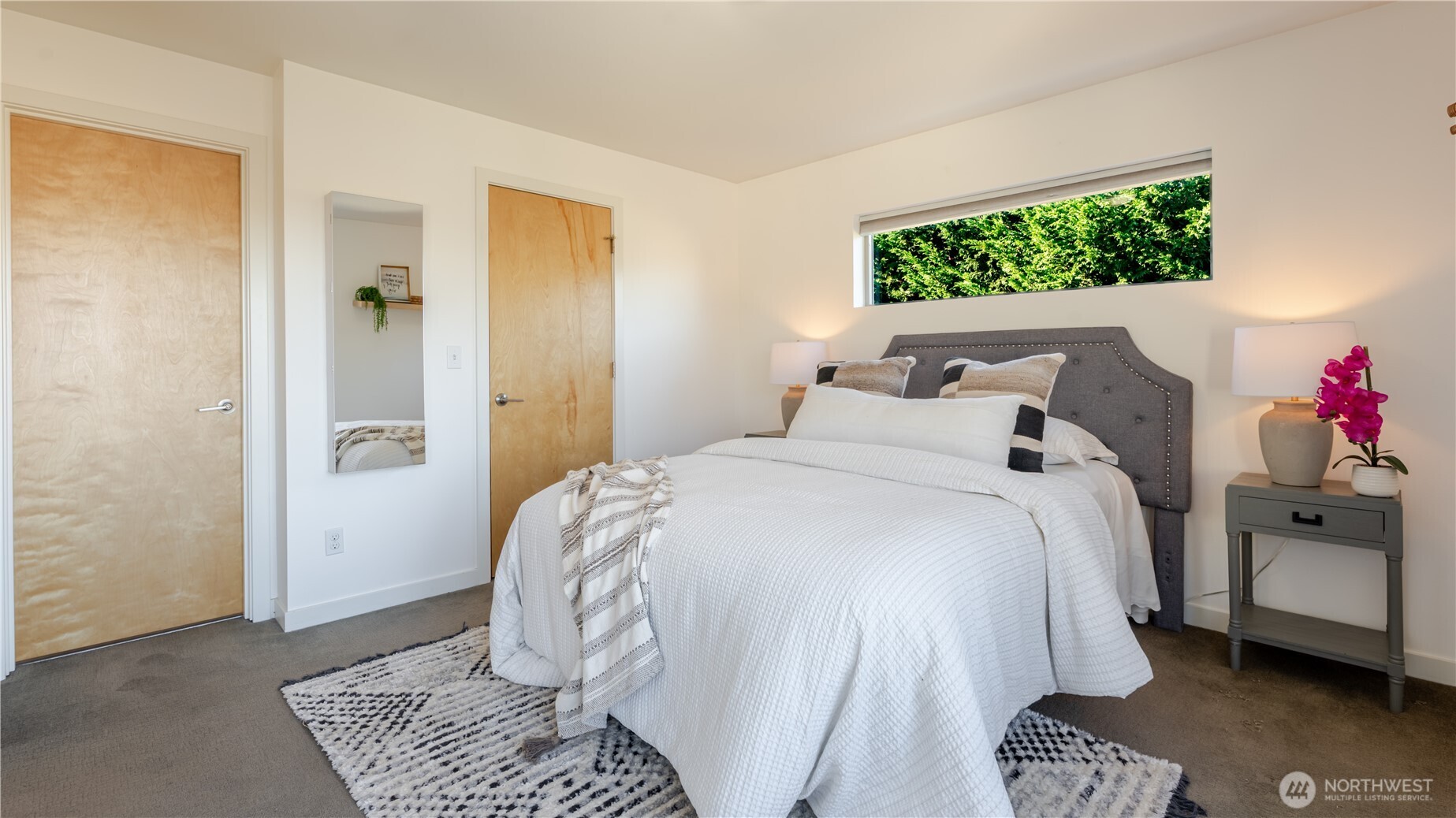 3245 21st Avenue W, Seattle, WA 98199