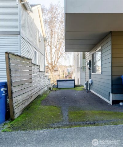 3245 21st Avenue W, Seattle, WA 98199 - Photo 24