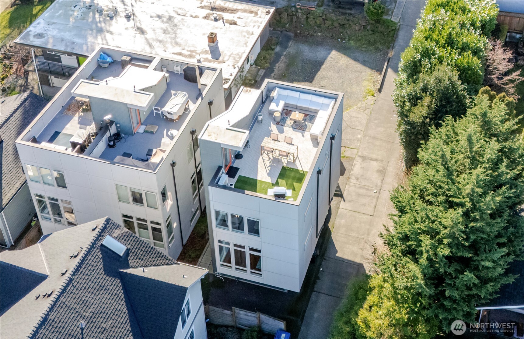 3245 21st Avenue W, Seattle, WA 98199