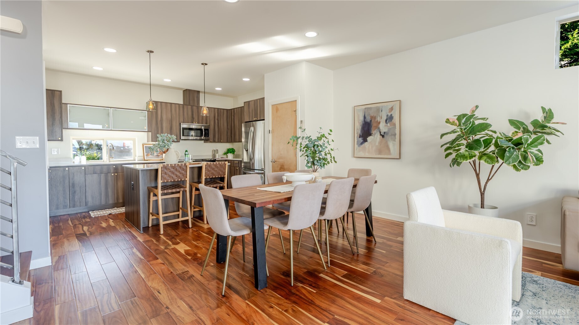 3245 21st Avenue W, Seattle, WA 98199