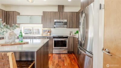 3245 21st Avenue W, Seattle, WA 98199 - Photo 7