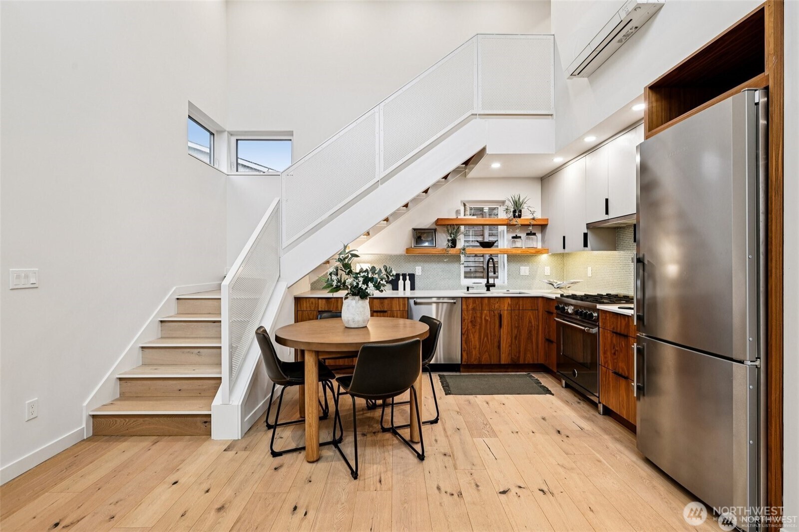 8605 5th Avenue NE #B, Seattle, WA 98115