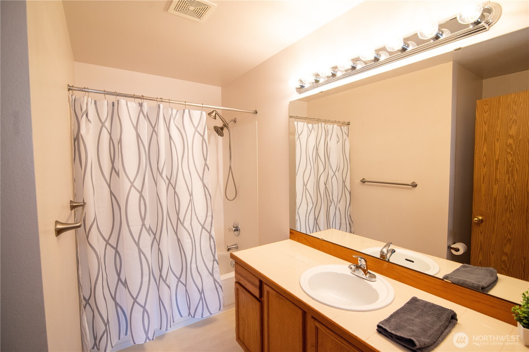 103 96th Avenue SE #A, Lake Stevens, WA 98258