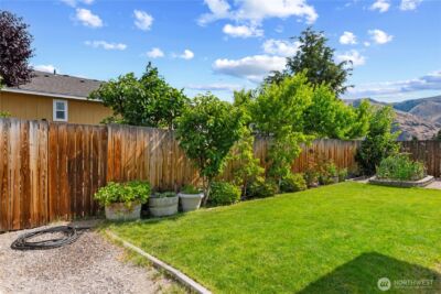 1010 Crest Loop , Entiat, WA 98822 - Photo 12