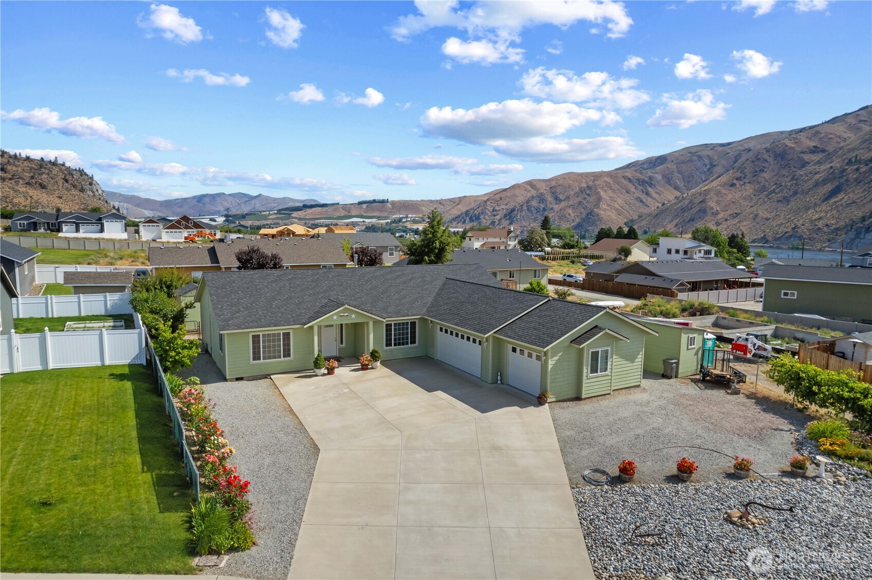 1010 Crest Loop , Entiat, WA 98822