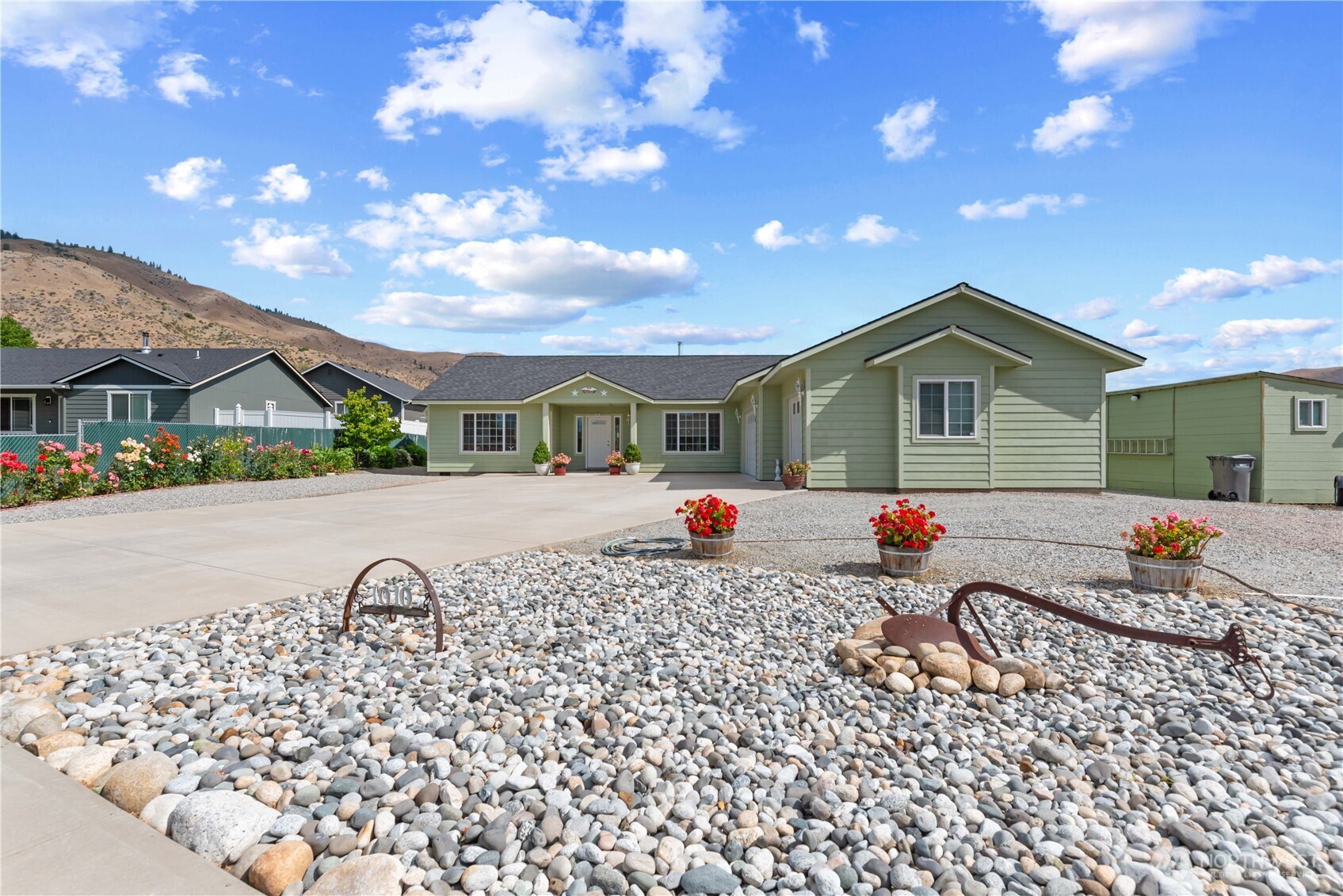 1010 Crest Loop , Entiat, WA 98822