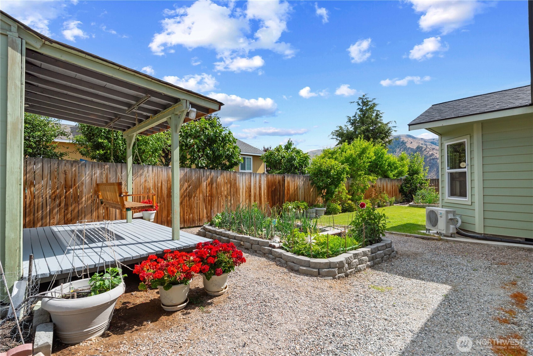 1010 Crest Loop , Entiat, WA 98822