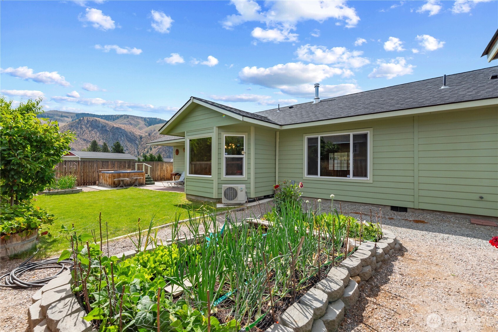 1010 Crest Loop , Entiat, WA 98822