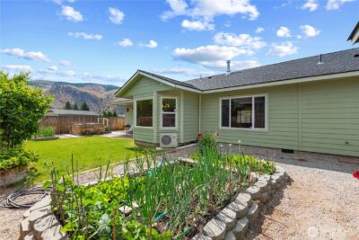 1010 Crest Loop , Entiat, WA 98822 - Photo 10