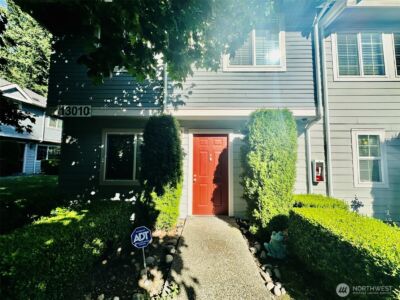 13010 102nd Lane NE #1, Kirkland, WA 98034 - Photo 2