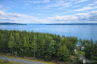 1012 N Scenic Heights Road , Oak Harbor, WA 98277 - Photo 2